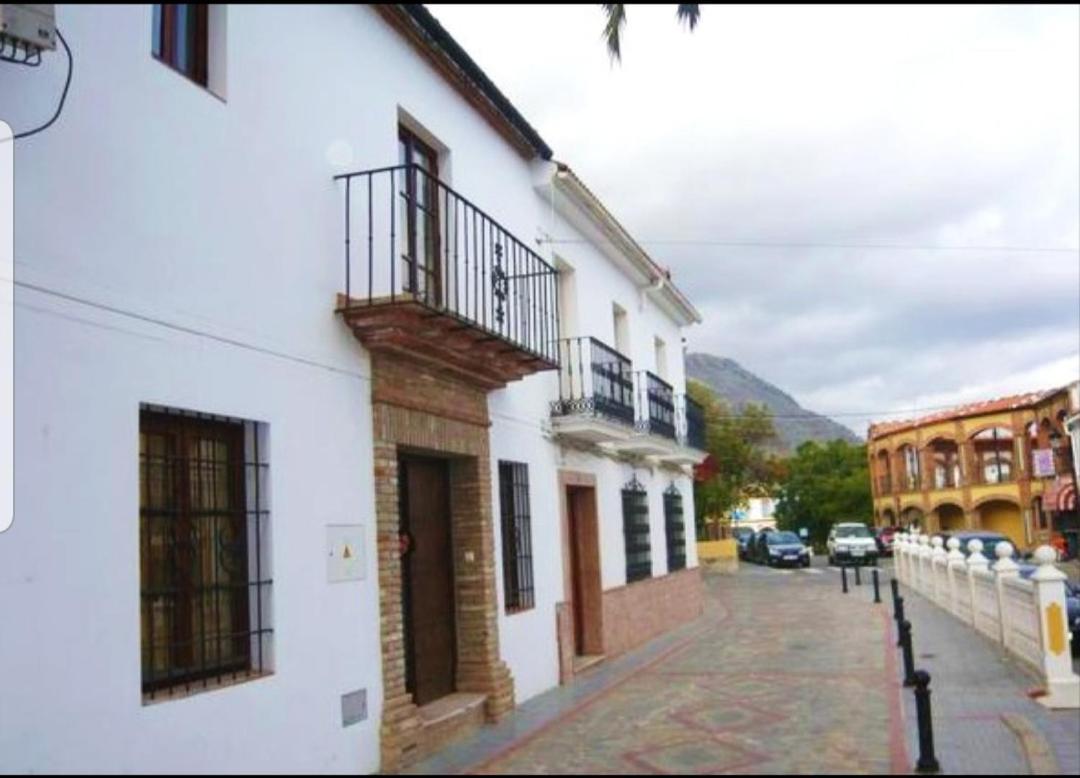 Casa De Tita Dolores Кортес-де-ла-Фронтера Екстер'єр фото